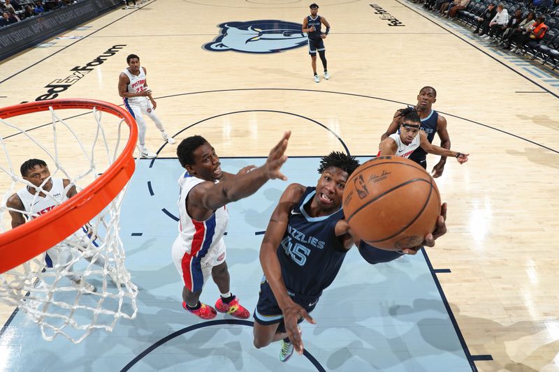 MEMPHIS, TN - APRIL 5: GG Jackson #45 of the Memphis Grizzlies drives to the basket during the game against the Detroit Pistons on April 5, 2024 at FedExForum in Memphis, Tennessee. NOTE TO USER: User expressly acknowledges and agrees that, by downloading and or using this photograph, User is consenting to the terms and conditions of the Getty Images License Agreement. Mandatory Copyright Notice: Copyright 2024 NBAE (Photo by Joe Murphy/NBAE via Getty Images)