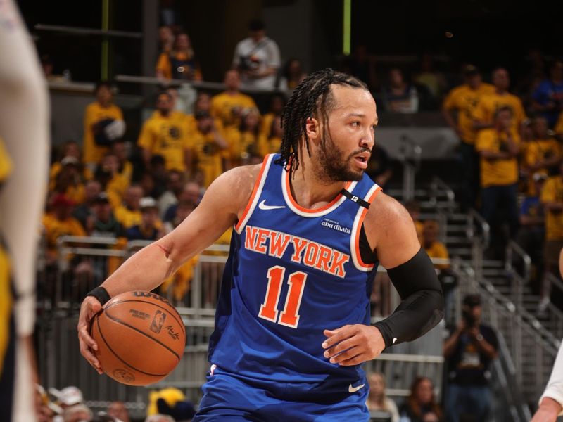 INDIANAPOLIS, IN - MAY 31: Jalen Brunson #11 of the New York Knicks dribbles the ball during the game against the Indiana Pacers  during Game 6 of the 2025 Eastern Conference Finals on May 31, 2025 at Gainbridge Fieldhouse in Indianapolis, Indiana. NOTE TO USER: User expressly acknowledges and agrees that, by downloading and or using this Photograph, user is consenting to the terms and conditions of the Getty Images License Agreement. Mandatory Copyright Notice: Copyright 2025 NBAE (Photo by Nathaniel S. Butler/NBAE via Getty Images)