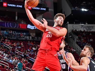 HOUSTON, TX - NOVEMBER 6: Alperen Sengun #28 of the Houston Rockets grabs the rebound during the game against the Sacramento Kings on November 6, 2023 at the Toyota Center in Houston, Texas. NOTE TO USER: User expressly acknowledges and agrees that, by downloading and or using this photograph, User is consenting to the terms and conditions of the Getty Images License Agreement. Mandatory Copyright Notice: Copyright 2023 NBAE (Photo by Logan Riely/NBAE via Getty Images)