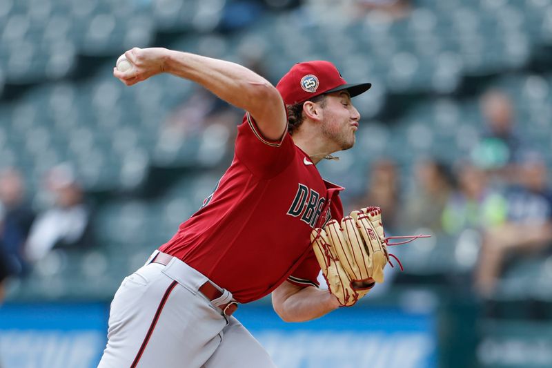 Sep 27, 2023; Chicago, Illinois, USA; Arizona Diamondbacks starting pitcher Brandon Pfaadt (32) delivers a pitch against the Chicago White Sox during the first inning at Guaranteed Rate Field. Mandatory Credit: Kamil Krzaczynski-USA TODAY Sports