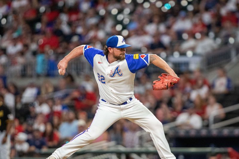 Sep 9, 2023; Cumberland, Georgia, USA; Atlanta Braves relief pitcher Collin McHugh (32) pitches against Pittsburgh Pirates during ninth inning at Truist Park. Mandatory Credit: Jordan Godfree-USA TODAY Sports