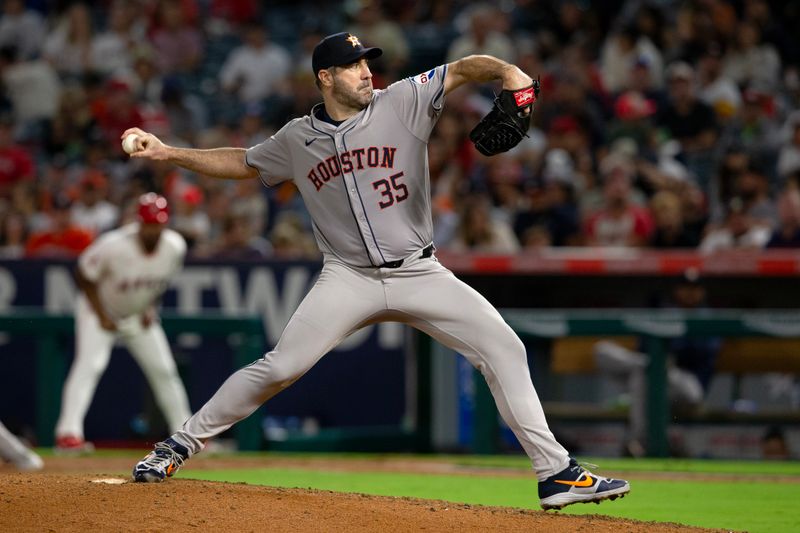 Sep 14, 2024; Anaheim, California, USA; Houston Astros pitcher Justin Verlander (35) pitches the 4th inning against the Los Angeles Angels at Angel Stadium. Mandatory Credit: Jason Parkhurst-Imagn Images