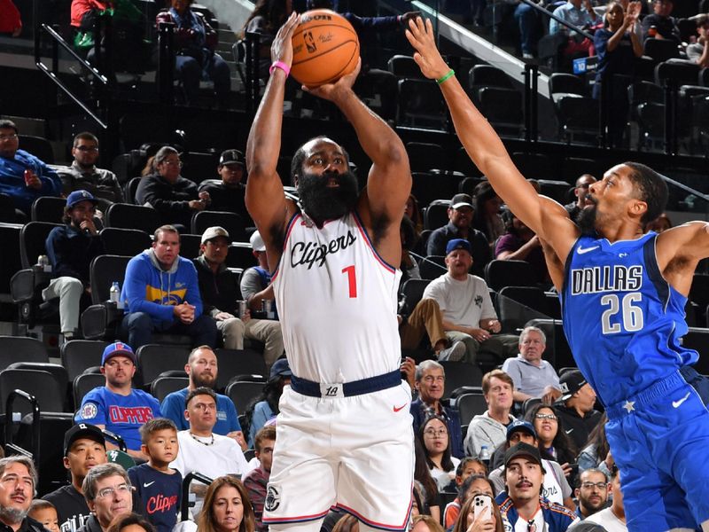 INGLEWOOD, CA - OCTOBER 14: James Harden #1 of the LA Clippers three point basket during the game against the Dallas Mavericks on October 14, 2024 at Intuit Dome in Los Angeles, California. NOTE TO USER: User expressly acknowledges and agrees that, by downloading and/or using this Photograph, user is consenting to the terms and conditions of the Getty Images License Agreement. Mandatory Copyright Notice: Copyright 2024 NBAE (Photo by Juan Ocampo/NBAE via Getty Images)