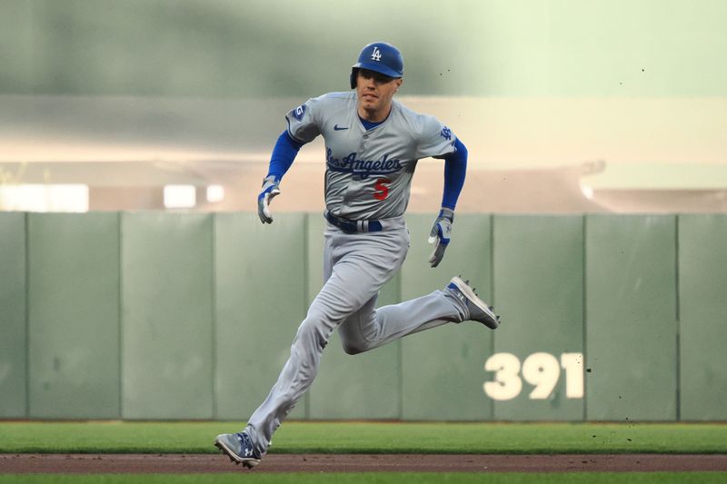 Dodgers Aim to Continue Winning Streak Against Giants at Oracle Park