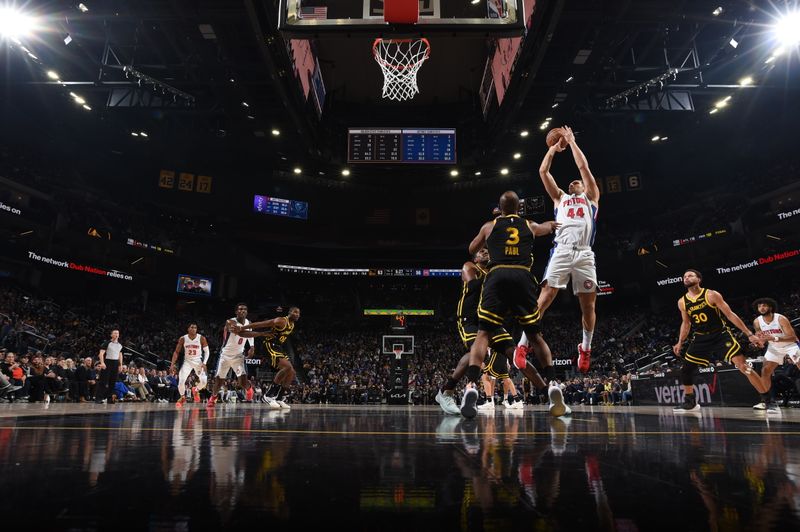 SAN FRANCISCO, CA - JANUARY 5: Bojan Bogdanovic #44 of the Detroit Pistons drives to the basket during the game against the Golden State Warriors on January 5, 2024 at Chase Center in San Francisco, California. NOTE TO USER: User expressly acknowledges and agrees that, by downloading and or using this photograph, user is consenting to the terms and conditions of Getty Images License Agreement. Mandatory Copyright Notice: Copyright 2024 NBAE (Photo by Noah Graham/NBAE via Getty Images)