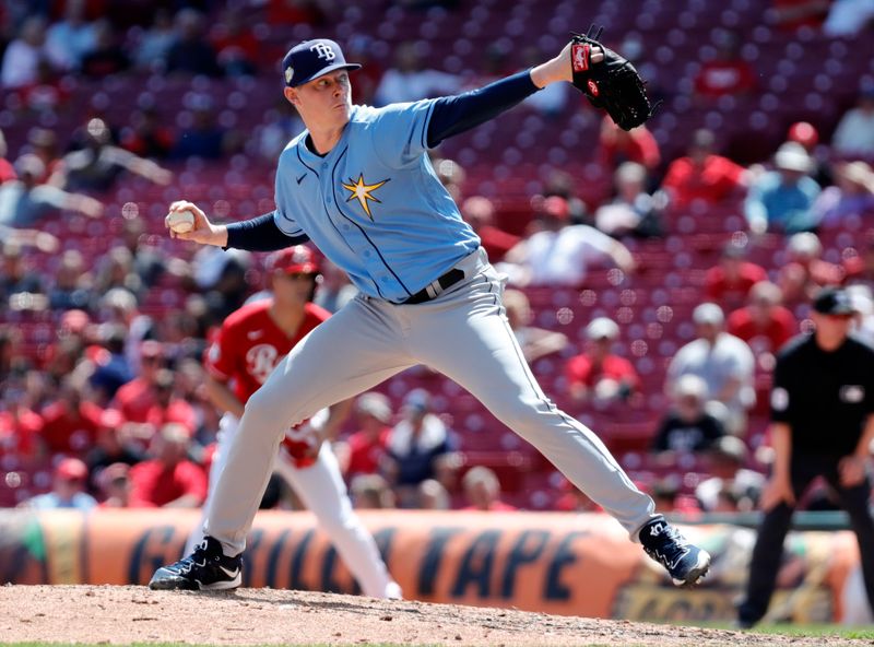 Apr 19, 2023; Cincinnati, Ohio, USA; Tampa Bay Rays relief pitcher Pete Fairbanks (29) throws against the Cincinnati Reds during the ninth inning at Great American Ball Park. Mandatory Credit: David Kohl-USA TODAY Sports