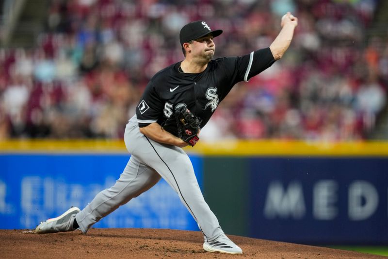 May 13, 2025; Cincinnati, Ohio, USA;  Chicago White Sox pitcher Brandon Eisert (53) throws against the Cincinnati Reds in the first inning at Great American Ball Park. Mandatory Credit: Aaron Doster-Imagn Images
