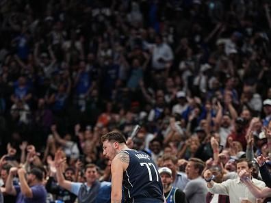 Mavericks Set to Blaze Past Trail Blazers at American Airlines Center