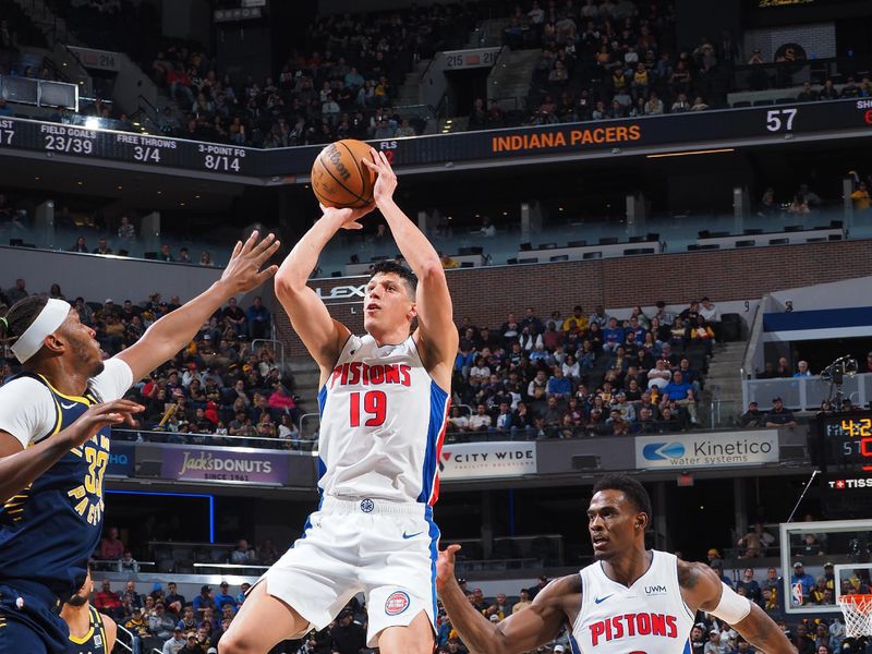 INDIANAPOLIS, IN - FEBRUARY 22:  Simone Fontecchio #19 of the Detroit Pistons shoots the ball during the game  on February 22, 2024 at Gainbridge Fieldhouse in Indianapolis, Indiana. NOTE TO USER: User expressly acknowledges and agrees that, by downloading and or using this Photograph, user is consenting to the terms and conditions of the Getty Images License Agreement. Mandatory Copyright Notice: Copyright 2024 NBAE (Photo by Ron Hoskins/NBAE via Getty Images)