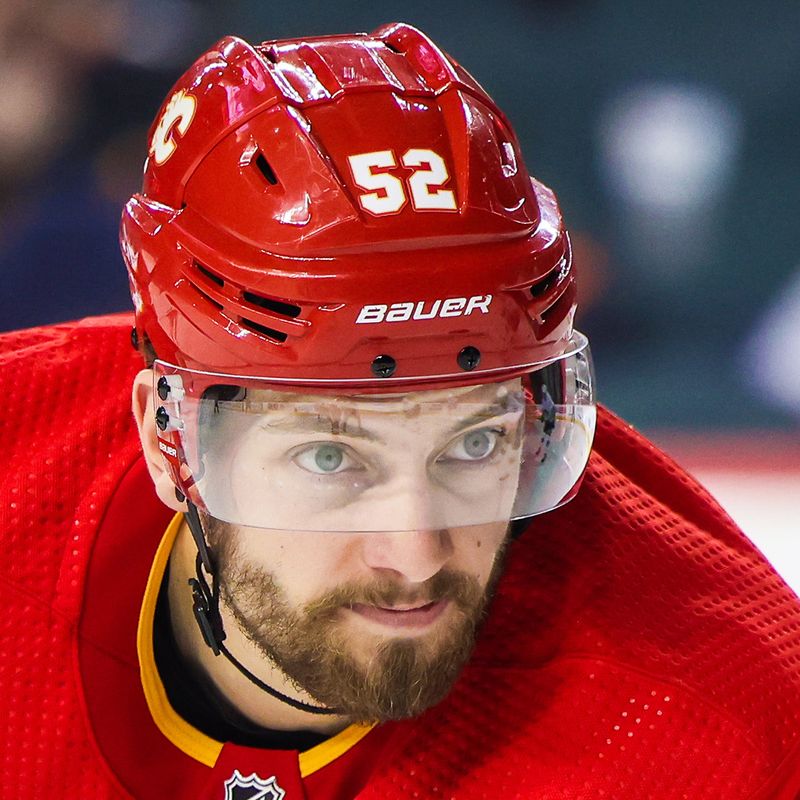 NHL Calgary Flames center Justin Kirkland