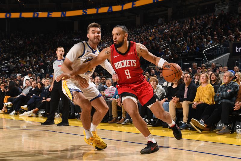 SAN FRANCISCO, CA - DECEMBER 5: Dillon Brooks #9 of the Houston Rockets dribbles the ball during the game against the Golden State Warriors on December 5, 2024 at Chase Center in San Francisco, California. NOTE TO USER: User expressly acknowledges and agrees that, by downloading and or using this photograph, user is consenting to the terms and conditions of Getty Images License Agreement. Mandatory Copyright Notice: Copyright 2024 NBAE (Photo by Noah Graham/NBAE via Getty Images)