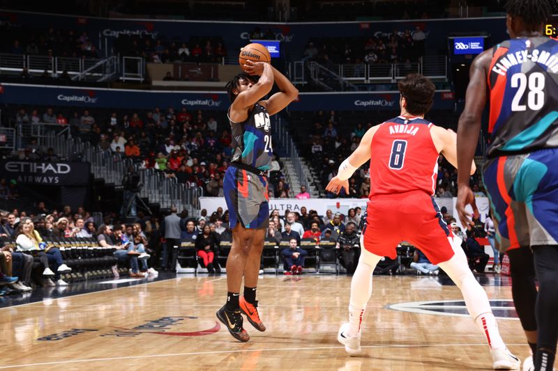 WASHINGTON, DC -? MARCH 27: Cam Thomas #24 of the Brooklyn Nets shoots a three point basket against the Washington Wizards on March 27, 2024 NBAE at Capital One Arena in Washington, DC. NOTE TO USER: User expressly acknowledges and agrees that, by downloading and or using this Photograph, user is consenting to the terms and conditions of the Getty Images License Agreement. Mandatory Copyright Notice: Copyright 2024 NBAE (Photo by Kenny Giarla/NBAE via Getty Images)