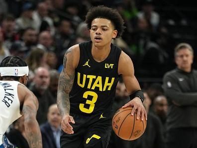 MINNEAPOLIS, MN -  NOVEMBER 30 :  Keyonte George #3 of the Utah Jazz drives to the basket during the game against the Minnesota Timberwolves on November 30, 2023 at Target Center in Minneapolis, Minnesota. NOTE TO USER: User expressly acknowledges and agrees that, by downloading and or using this Photograph, user is consenting to the terms and conditions of the Getty Images License Agreement. Mandatory Copyright Notice: Copyright 2023 NBAE (Photo by Jordan Johnson/NBAE via Getty Images)