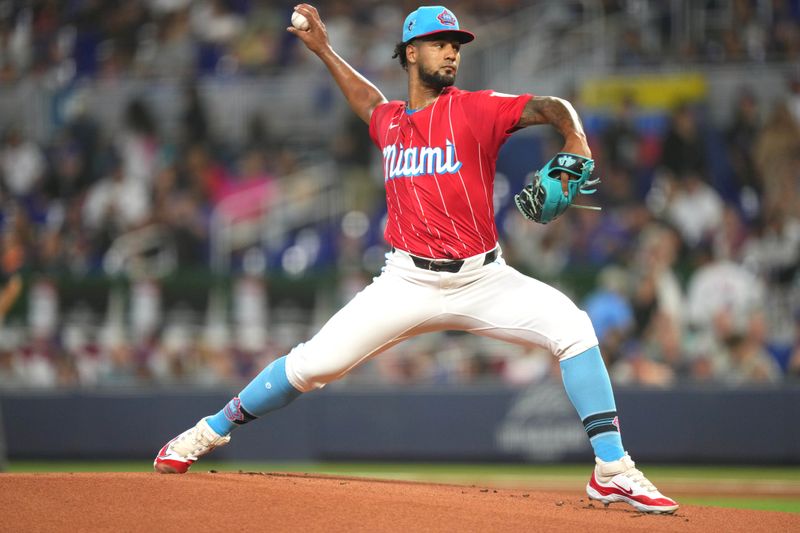 Jul 20, 2024; Miami, Florida, USA;  Miami Marlins starting pitcher Roddery Muñoz (71) throws against the New York Mets in the first inning at loanDepot Park. Mandatory Credit: Jim Rassol-USA TODAY Sports