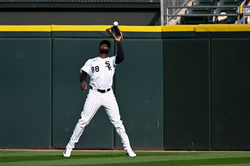 Jun 7, 2025; Chicago, Illinois, USA;  Chicago White Sox center fielder Luis Robert Jr. (88) catches a fly ball hit by Kansas City Royals right fielder Jac Caglianone (14) during the ninth inning at Rate Field. Mandatory Credit: Matt Marton-Imagn Images