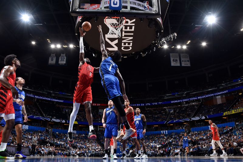 ORLANDO, FL - APRIL 1: Deandre Ayton #2 of the Portland Trail Blazers drives to the basket during the game again the Orlando Magic on April 1, 2024 at Kia Center in Orlando, Florida. NOTE TO USER: User expressly acknowledges and agrees that, by downloading and or using this photograph, User is consenting to the terms and conditions of the Getty Images License Agreement. Mandatory Copyright Notice: Copyright 2024 NBAE (Photo by Fernando Medina/NBAE via Getty Images)