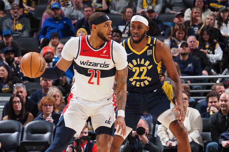 INDIANAPOLIS, IN - JANUARY 10: Daniel Gafford #21 of the Washington Wizards dribbles the ball during the game against the Indiana Pacers on January 10, 2024 at Gainbridge Fieldhouse in Indianapolis, Indiana. NOTE TO USER: User expressly acknowledges and agrees that, by downloading and or using this Photograph, user is consenting to the terms and conditions of the Getty Images License Agreement. Mandatory Copyright Notice: Copyright 2024 NBAE (Photo by Ron Hoskins/NBAE via Getty Images)