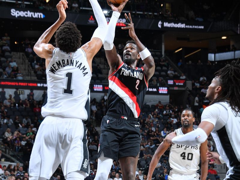 SAN ANTONIO, TX - NOVEMBER 7: Deandre Ayton #2 of the Portland Trail Blazers shoots the ball during the game against the San Antonio Spurs on November 7, 2024 at the Frost Bank Center in San Antonio, Texas. NOTE TO USER: User expressly acknowledges and agrees that, by downloading and or using this photograph, user is consenting to the terms and conditions of the Getty Images License Agreement. Mandatory Copyright Notice: Copyright 2024 NBAE (Photos by Michael Gonzales/NBAE via Getty Images)