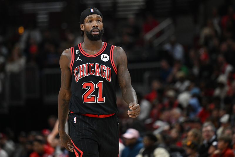 CHICAGO, ILLINOIS - APRIL 04: Patrick Beverley #21 of the Chicago Bulls during the game against the Atlanta Hawks at United Center on April 04, 2023 in Chicago, Illinois. NOTE TO USER: User expressly acknowledges and agrees that, by downloading and or using this photograph, User is consenting to the terms and conditions of the Getty Images License Agreement.  (Photo by Quinn Harris/Getty Images)