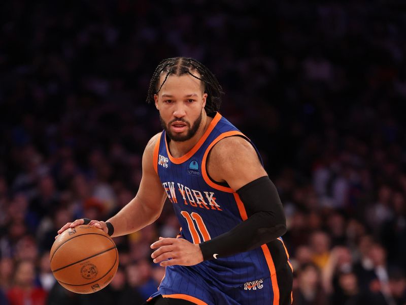 NEW YORK, NEW YORK - FEBRUARY 03:  Jalen Brunson #11 of the New York Knicks dribblers against the Los Angeles Lakers during their game at Madison Square Garden on February 03, 2024 in New York City.   User expressly acknowledges and agrees that, by downloading and or using this photograph, User is consenting to the terms and conditions of the Getty Images License Agreement.  (Photo by Al Bello/Getty Images)