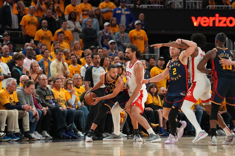 SAN FRANCISCO, CA - APRIL 28: Stephen Curry #30 of the Golden State Warriors handles the ball during the game against the Houston Rockets during Round 1 Game 4 of the 2025 NBA Playoffs on February 1, 2025 at Chase Center in San Francisco, California. NOTE TO USER: User expressly acknowledges and agrees that, by downloading and or using this photograph, user is consenting to the terms and conditions of Getty Images License Agreement. Mandatory Copyright Notice: Copyright 2025 NBAE (Photo by Jesse D. Garrabrant/NBAE via Getty Images)