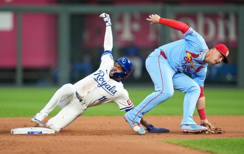 Royals Look to Cage the Cardinals at Kauffman Stadium