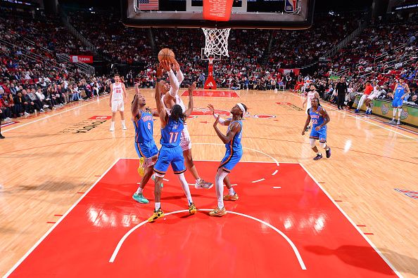 HOUSTON, TX - DECEMBER 6:   Dillon Brooks #9 of the Houston Rockets drives to the basket during the game against the Oklahoma City Thunder on December 6, 2023 at the Toyota Center in Houston, Texas. NOTE TO USER: User expressly acknowledges and agrees that, by downloading and or using this photograph, User is consenting to the terms and conditions of the Getty Images License Agreement. Mandatory Copyright Notice: Copyright 2023 NBAE (Photo by Michael Gonzales/NBAE via Getty Images)