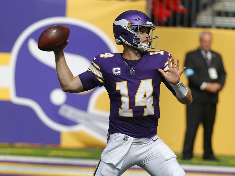 Minnesota Vikings Face Houston Texans: Key Matchup Featuring Top Performer Kirk Cousins