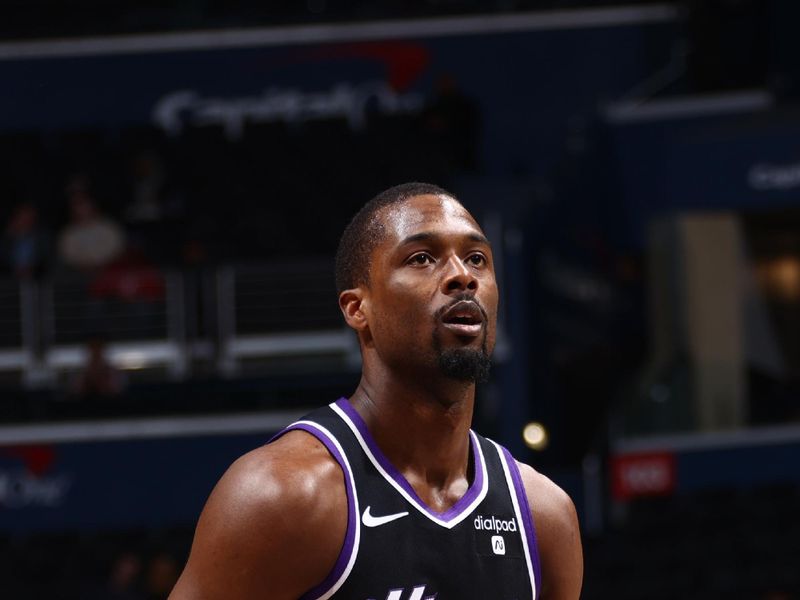 WASHINGTON, DC -? MARCH 21:  Harrison Barnes #40 of the Sacramento Kings shoots a free throw during the game on March 21, 2024 at Capital One Arena in Washington, DC. NOTE TO USER: User expressly acknowledges and agrees that, by downloading and or using this Photograph, user is consenting to the terms and conditions of the Getty Images License Agreement. Mandatory Copyright Notice: Copyright 2024 NBAE (Photo by Kenny Giarla/NBAE via Getty Images)