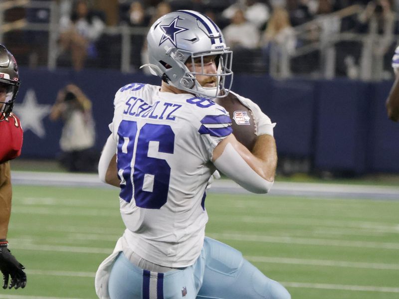 Dallas Cowboys tight end Dalton Schultz (86) makes a catch during an NFL Football game in Arlington, Texas, Sunday, Sept. 11, 2022. (AP Photo/Michael Ainsworth)