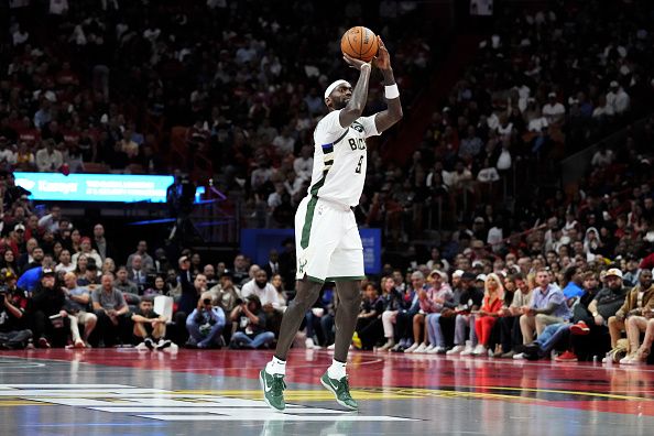 MIAMI, FLORIDA - NOVEMBER 28: Bobby Portis #9 of the Milwaukee Bucks shoots against the Miami Heat in the second half during the NBA In-season Tournament game at Kaseya Center on November 28, 2023 in Miami, Florida. NOTE TO USER: User Expressly acknowledges and agrees that, by downloading and or using this photograh, User is consenting to the terms and conditions of the Getty Images License Agreement. (Photo by Rich Storry/Getty Images)