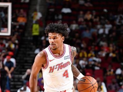 HOUSTON, TX - NOVEMBER 8:   Jalen Green #4 of the Houston Rockets dribbles the ball during the game against the Los Angeles Lakers on November 8, 2023 at the Toyota Center in Houston, Texas. NOTE TO USER: User expressly acknowledges and agrees that, by downloading and or using this photograph, User is consenting to the terms and conditions of the Getty Images License Agreement. Mandatory Copyright Notice: Copyright 2023 NBAE (Photo by Logan Riely/NBAE via Getty Images)