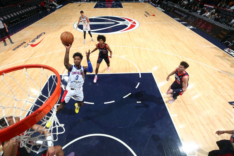 WASHINGTON, DC -? MARCH 8:  Davion Warren #3 of the Long Island Nets goes to the basket during the game against the Capital City Go-Go on March 8, 2024 at Capital One Arena in Washington, DC. NOTE TO USER: User expressly acknowledges and agrees that, by downloading and or using this Photograph, user is consenting to the terms and conditions of the Getty Images License Agreement. Mandatory Copyright Notice: Copyright 2024 NBAE (Photo by Stephen Gosling/NBAE via Getty Images)