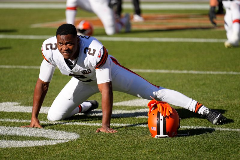 Cleveland Browns Face San Francisco 49ers: Myles Garrett Set to Shine in Upcoming Showdown