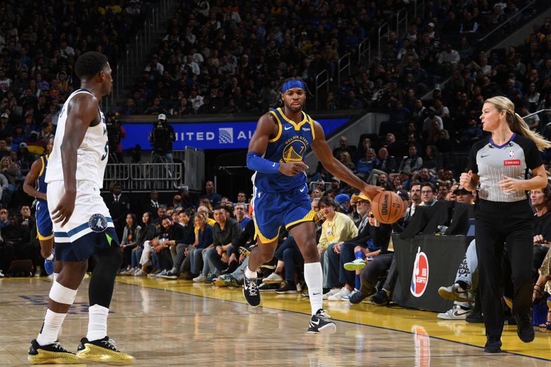 SAN FRANCISCO, CA - DECEMBER 6: Buddy Hield #7 of the Golden State Warriors dribbles the ball during the game against the Minnesota Timberwolves on December 6, 2024 at Chase Center in San Francisco, California. NOTE TO USER: User expressly acknowledges and agrees that, by downloading and or using this photograph, user is consenting to the terms and conditions of Getty Images License Agreement. Mandatory Copyright Notice: Copyright 2024 NBAE (Photo by Noah Graham/NBAE via Getty Images)