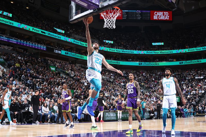 SALT LAKE CITY, UT - FEBRUARY 22: Vasilije Micic #22 of the Charlotte Hornets drives to the basket during the game against the Utah Jazz on February 22, 2024 at Delta Center in Salt Lake City, Utah. NOTE TO USER: User expressly acknowledges and agrees that, by downloading and or using this Photograph, User is consenting to the terms and conditions of the Getty Images License Agreement. Mandatory Copyright Notice: Copyright 2024 NBAE (Photo by Melissa Majchrzak/NBAE via Getty Images)