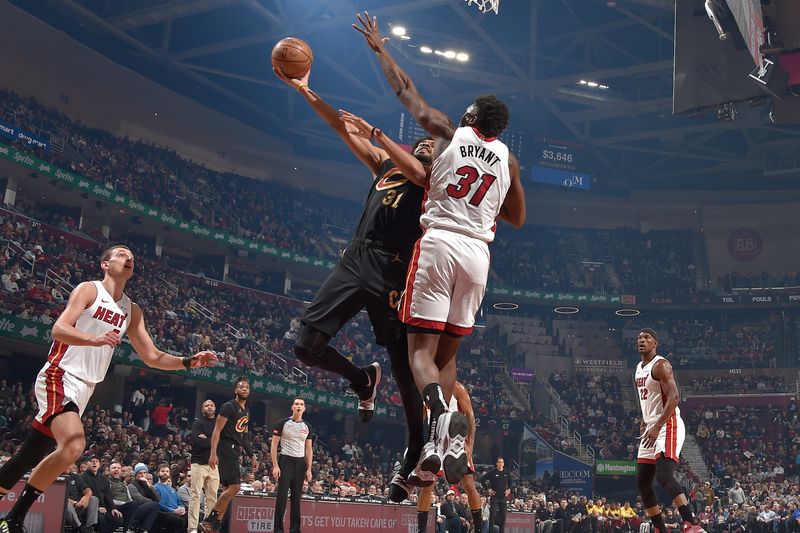 CLEVELAND, OH - MARCH 20: Jarrett Allen #31 of the Cleveland Cavaliers shoots the ball during the game against the Miami Heat on March 20, 2024 at Rocket Mortgage FieldHouse in Cleveland, Ohio. NOTE TO USER: User expressly acknowledges and agrees that, by downloading and/or using this Photograph, user is consenting to the terms and conditions of the Getty Images License Agreement. Mandatory Copyright Notice: Copyright 2024 NBAE (Photo by David Liam Kyle/NBAE via Getty Images)