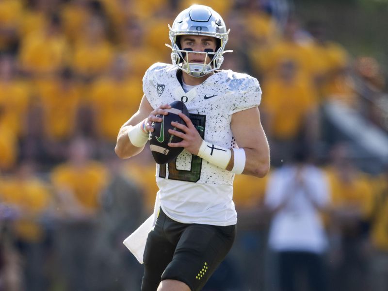 Nov 18, 2023; Tempe, Arizona, USA; Oregon Ducks quarterback Bo Nix (10) against the Arizona State Sun Devils at Mountain America Stadium. Mandatory Credit: Mark J. Rebilas-USA TODAY Sports