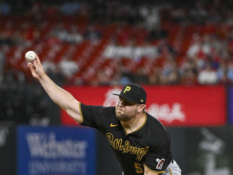 Sep 2, 2023; St. Louis, Missouri, USA;  Pittsburgh Pirates relief pitcher David Bednar (51) pitches against the St. Louis Cardinals during the ninth inning at Busch Stadium. Mandatory Credit: Jeff Curry-USA TODAY Sports