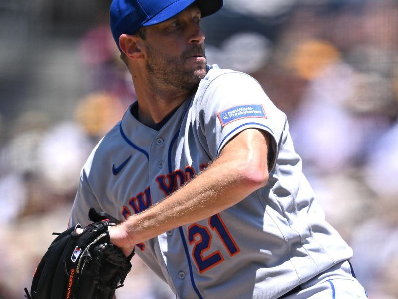 Jul 9, 2023; San Diego, California, USA; New York Mets starting pitcher Max Scherzer (21) throws a pitch against the San Diego Padres during the first inning at Petco Park. Mandatory Credit: Orlando Ramirez-USA TODAY Sports