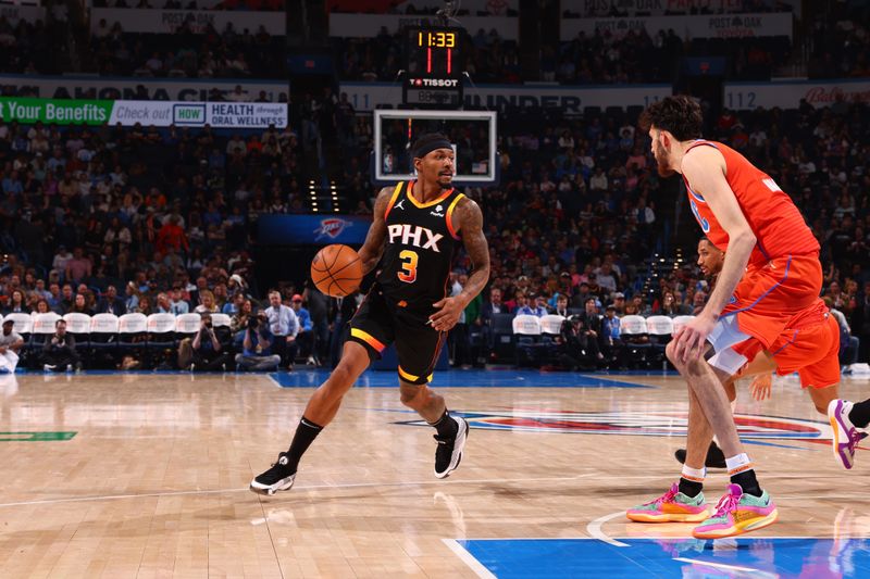 OKLAHOMA CITY, OK - MARCH 29:  Bradley Beal #3 of the Phoenix Suns handles the ball during the game against the Oklahoma City Thunder on March 29, 2024 at Paycom Arena in Oklahoma City, Oklahoma. NOTE TO USER: User expressly acknowledges and agrees that, by downloading and or using this photograph, User is consenting to the terms and conditions of the Getty Images License Agreement. Mandatory Copyright Notice: Copyright 2024 NBAE (Photo by Zach Beeker/NBAE via Getty Images)