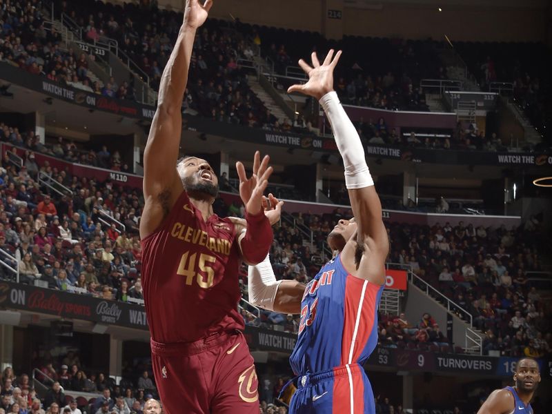 CLEVELAND, OH - JANUARY 31: Donovan Mitchell #45 of the Cleveland Cavaliers shoots the ball during the game against the Detroit Pistons on January 31, 2024 at Rocket Mortgage FieldHouse in Cleveland, Ohio. NOTE TO USER: User expressly acknowledges and agrees that, by downloading and/or using this Photograph, user is consenting to the terms and conditions of the Getty Images License Agreement. Mandatory Copyright Notice: Copyright 2024 NBAE (Photo by David Liam Kyle/NBAE via Getty Images)