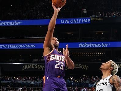 PHOENIX, AZ - NOVEMBER 2: Eric Gordon #23 of the Phoenix Suns shoots the ball during the game against the San Antonio Spurs on November 2, 2023 at Footprint Center in Phoenix, Arizona. NOTE TO USER: User expressly acknowledges and agrees that, by downloading and or using this photograph, user is consenting to the terms and conditions of the Getty Images License Agreement. Mandatory Copyright Notice: Copyright 2023 NBAE (Photo by Garrett Ellwood/NBAE via Getty Images)