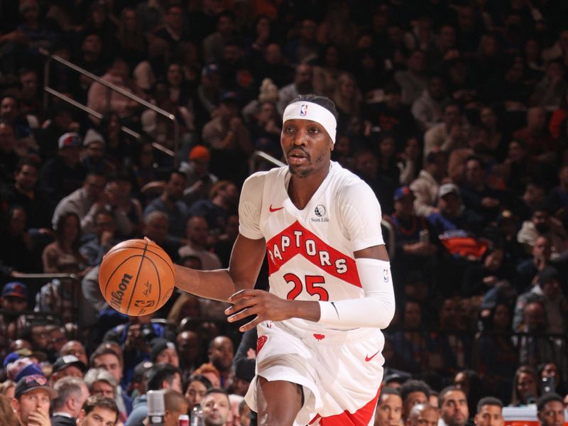 NEW YORK, NY - JANUARY 20: Chris Boucher #25 of the Toronto Raptors dribbles the ball during the game against the New York Knicks on January 20, 2024 at Madison Square Garden in New York City, New York.  NOTE TO USER: User expressly acknowledges and agrees that, by downloading and or using this photograph, User is consenting to the terms and conditions of the Getty Images License Agreement. Mandatory Copyright Notice: Copyright 2024 NBAE  (Photo by Nathaniel S. Butler/NBAE via Getty Images)