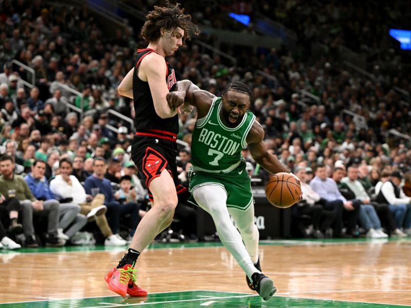 BOSTON, MASSACHUSETTS - JANUARY 29: Jaylen Brown #7 of the Boston Celtics dribbles the ball to the basket against Josh Giddey #3 of the Chicago Bullsduring the second quarter at the TD Garden on January 29, 2025 in Boston, Massachusetts. NOTE TO USER: User expressly acknowledges and agrees that, by downloading and or using this photograph, User is consenting to the terms and conditions of the Getty Images License Agreement. (Photo by Brian Fluharty/Getty Images)