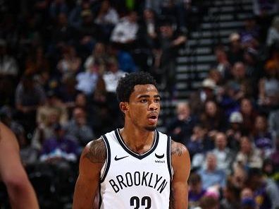 SALT LAKE CITY, UT - DECEMBER 18: Nicolas Claxton #33 of the Brooklyn Nets handles the ball during the game against the Utah Jazz on December 18, 2023 at vivint.SmartHome Arena in Salt Lake City, Utah. NOTE TO USER: User expressly acknowledges and agrees that, by downloading and or using this Photograph, User is consenting to the terms and conditions of the Getty Images License Agreement. Mandatory Copyright Notice: Copyright 2023 NBAE (Photo by Melissa Majchrzak/NBAE via Getty Images)