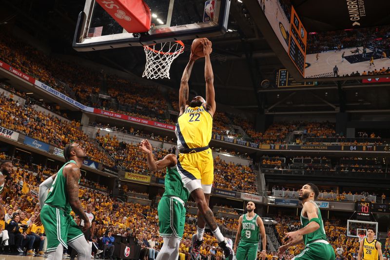 INDIANAPOLIS, IN - MAY 25: Isaiah Jackson #22 of the Indiana Pacers dunks the ball during the game against the Boston Celtics during Game 3 of the Eastern Conference Finals of the 2024 NBA Playoffs on May 25, 2024 at Gainbridge Fieldhouse in Indianapolis, Indiana. NOTE TO USER: User expressly acknowledges and agrees that, by downloading and or using this Photograph, user is consenting to the terms and conditions of the Getty Images License Agreement. Mandatory Copyright Notice: Copyright 2024 NBAE (Photo by Nathaniel S. Butler/NBAE via Getty Images)