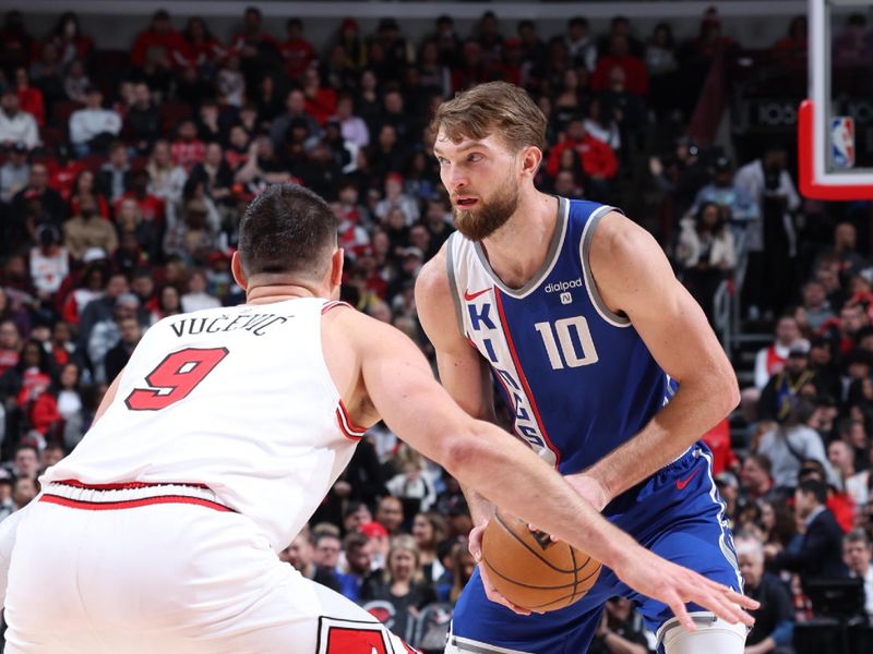 CHICAGO, IL - FEBRUARY 3: Domantas Sabonis #10 of the Sacramento Kings looks to pass the ball during the game against the Chicago Bulls on February 3, 2024 at United Center in Chicago, Illinois. NOTE TO USER: User expressly acknowledges and agrees that, by downloading and or using this photograph, User is consenting to the terms and conditions of the Getty Images License Agreement. Mandatory Copyright Notice: Copyright 2024 NBAE (Photo by Jeff Haynes/NBAE via Getty Images)