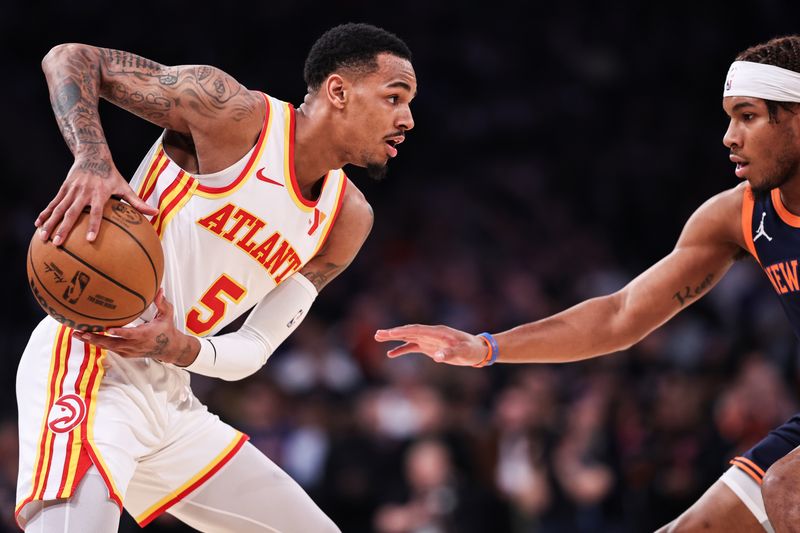 Atlanta Hawks vs New York Knicks: Spotlight on Trae Young's Exceptional Play