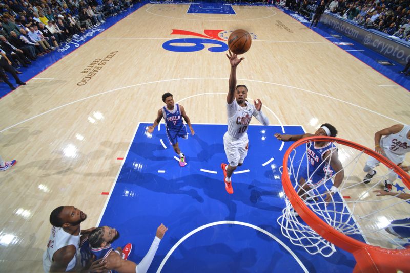 PHILADELPHIA, PA - NOVEMBER 13: Darius Garland #10 of the Cleveland Cavaliers drives to the basket during the game against the Philadelphia 76ers on November 13, 2024 at the Wells Fargo Center in Philadelphia, Pennsylvania NOTE TO USER: User expressly acknowledges and agrees that, by downloading and/or using this Photograph, user is consenting to the terms and conditions of the Getty Images License Agreement. Mandatory Copyright Notice: Copyright 2024 NBAE (Photo by Jesse D. Garrabrant/NBAE via Getty Images)